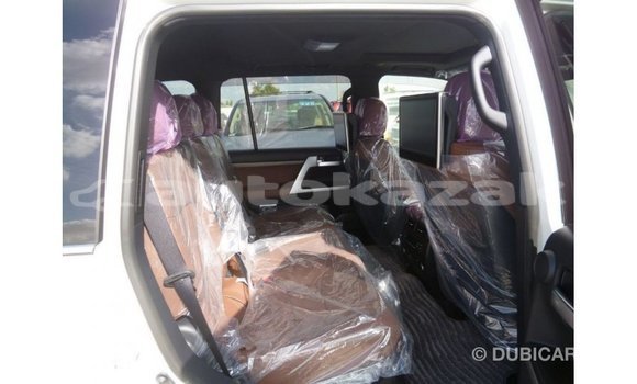 Buy Import Toyota Land Cruiser White Car in Import - Dubai in Akmecet Buy Import Toyota Land Cruiser White Car in Import - Dubai in Akmecet