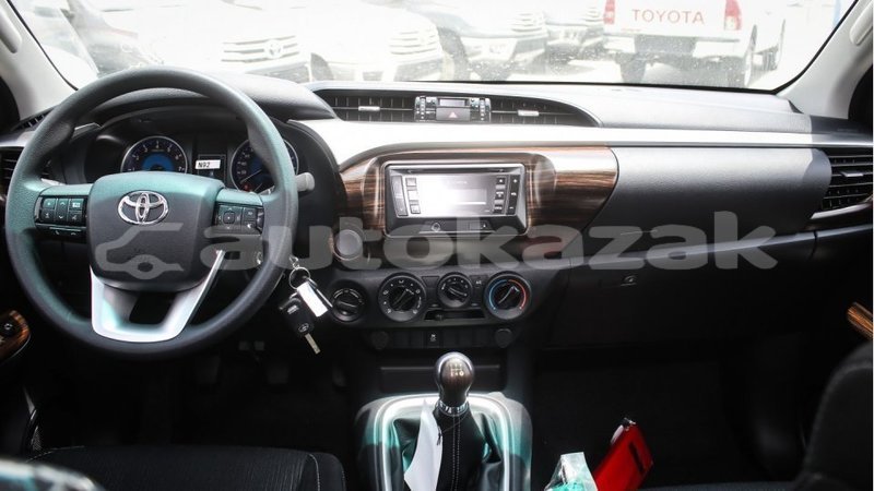 Big with watermark toyota hilux akmecet import dubai 2921