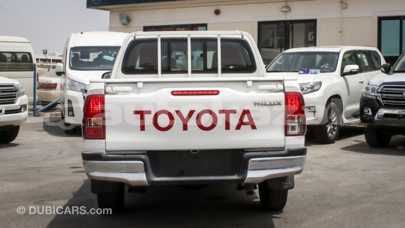 Big with watermark toyota hilux akmecet import dubai 2923