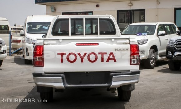 Buy Import Toyota Hilux White Car in Import - Dubai in Akmecet Buy Import Toyota Hilux White Car in Import - Dubai in Akmecet