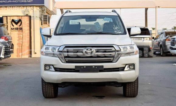 Buy Import Toyota Land Cruiser White Car in Import - Dubai in Akmecet Buy Import Toyota Land Cruiser White Car in Import - Dubai in Akmecet