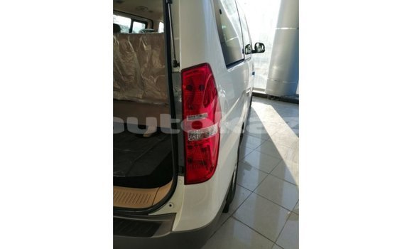 Buy Import Hyundai Accent White Car in Import - Dubai in Akmecet Buy Import Hyundai Accent White Car in Import - Dubai in Akmecet