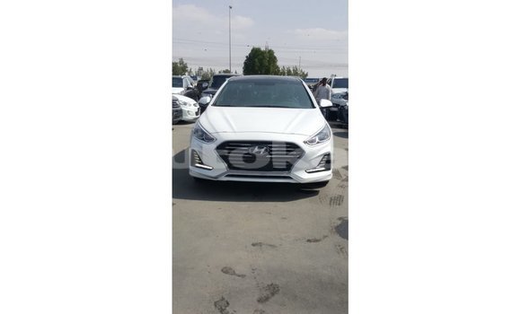 Buy Import Hyundai Sonata White Car in Import - Dubai in Akmecet Buy Import Hyundai Sonata White Car in Import - Dubai in Akmecet