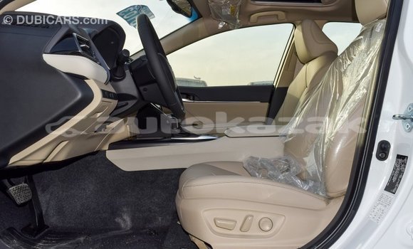 Buy Import Toyota Camry White Car in Import - Dubai in Akmecet Buy Import Toyota Camry White Car in Import - Dubai in Akmecet