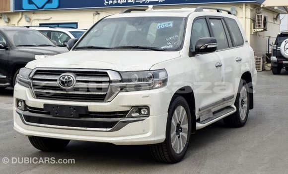 Buy Import Toyota Land Cruiser White Car in Import - Dubai in Akmecet Buy Import Toyota Land Cruiser White Car in Import - Dubai in Akmecet