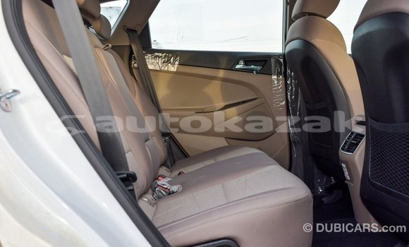 Buy Import Hyundai Tucson White Car in Import - Dubai in Akmecet Buy Import Hyundai Tucson White Car in Import - Dubai in Akmecet