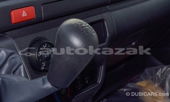 Buy Import Toyota Hiace White Car in Import - Dubai in Akmecet Buy Import Toyota Hiace White Car in Import - Dubai in Akmecet