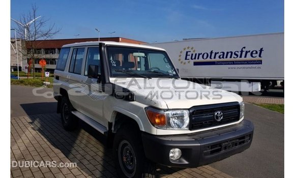Buy Import Toyota Land Cruiser White Car in Import - Dubai in Akmecet Buy Import Toyota Land Cruiser White Car in Import - Dubai in Akmecet