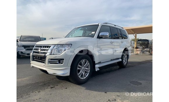 Buy Import Mitsubishi Pajero White Car in Import - Dubai in Akmecet Buy Import Mitsubishi Pajero White Car in Import - Dubai in Akmecet