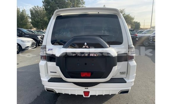 Buy Import Mitsubishi Pajero White Car in Import - Dubai in Akmecet Buy Import Mitsubishi Pajero White Car in Import - Dubai in Akmecet
