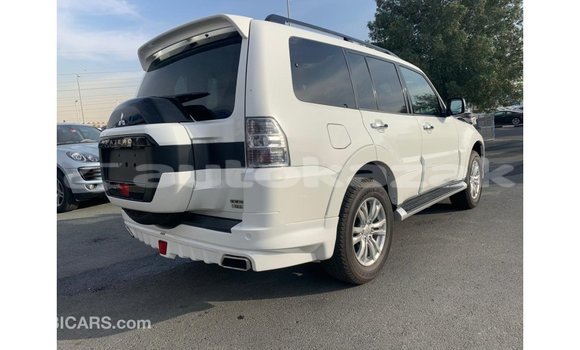 Buy Import Mitsubishi Pajero White Car in Import - Dubai in Akmecet Buy Import Mitsubishi Pajero White Car in Import - Dubai in Akmecet