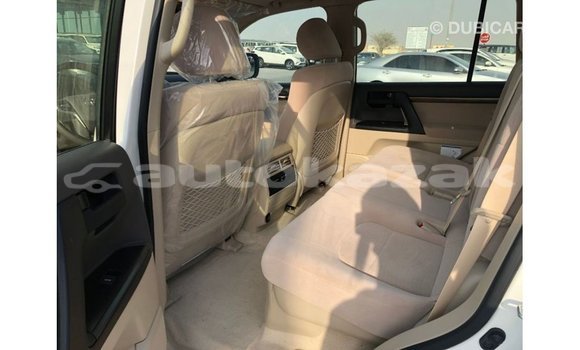 Buy Import Toyota Land Cruiser White Car in Import - Dubai in Akmecet Buy Import Toyota Land Cruiser White Car in Import - Dubai in Akmecet