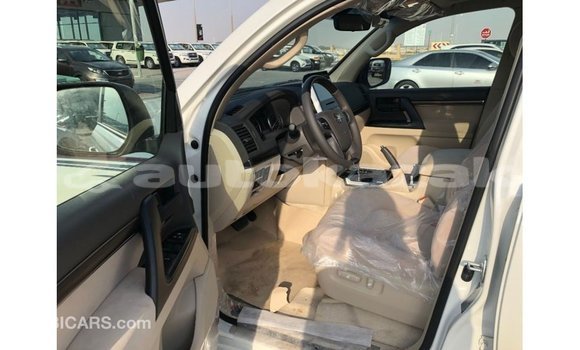 Buy Import Toyota Land Cruiser White Car in Import - Dubai in Akmecet Buy Import Toyota Land Cruiser White Car in Import - Dubai in Akmecet