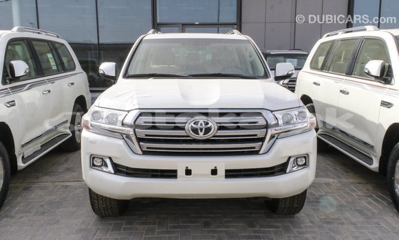 Buy Import Toyota Land Cruiser White Car in Import - Dubai in Akmecet Buy Import Toyota Land Cruiser White Car in Import - Dubai in Akmecet
