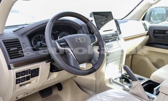 Buy Import Toyota Land Cruiser White Car in Import - Dubai in Akmecet Buy Import Toyota Land Cruiser White Car in Import - Dubai in Akmecet
