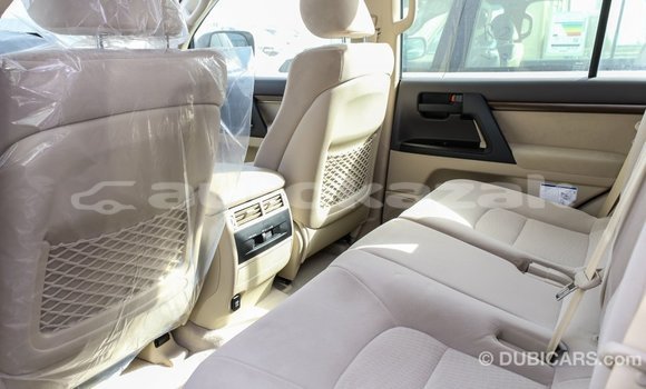Buy Import Toyota Land Cruiser White Car in Import - Dubai in Akmecet Buy Import Toyota Land Cruiser White Car in Import - Dubai in Akmecet
