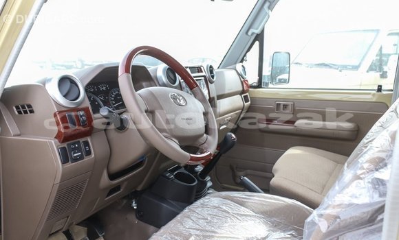 Buy Import Toyota Land Cruiser Beige Car in Import - Dubai in Akmecet Buy Import Toyota Land Cruiser Beige Car in Import - Dubai in Akmecet