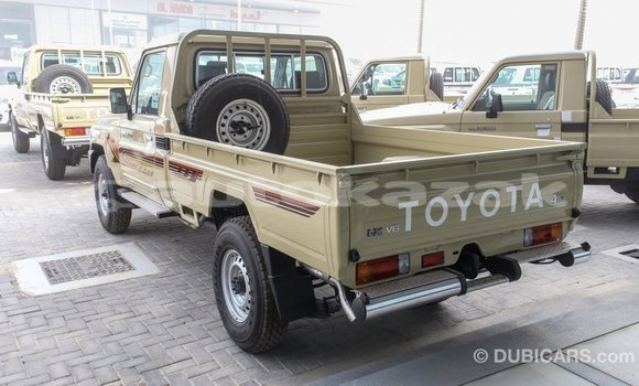 Buy Import Toyota Land Cruiser Beige Car in Import - Dubai in Akmecet Buy Import Toyota Land Cruiser Beige Car in Import - Dubai in Akmecet