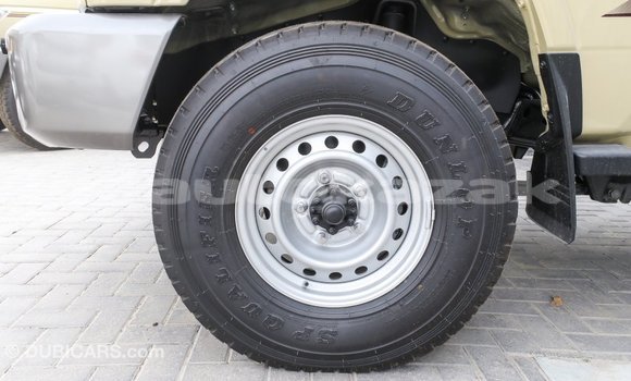 Buy Import Toyota Land Cruiser Beige Car in Import - Dubai in Akmecet Buy Import Toyota Land Cruiser Beige Car in Import - Dubai in Akmecet