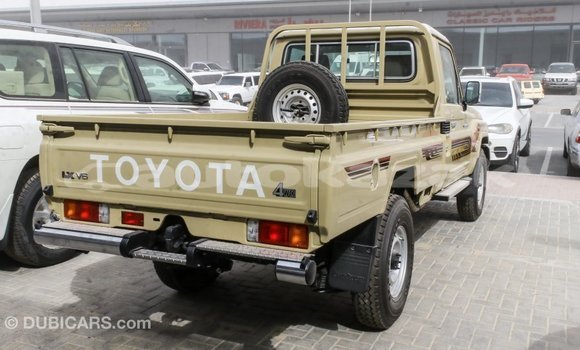 Buy Import Toyota Land Cruiser Beige Car in Import - Dubai in Akmecet Buy Import Toyota Land Cruiser Beige Car in Import - Dubai in Akmecet