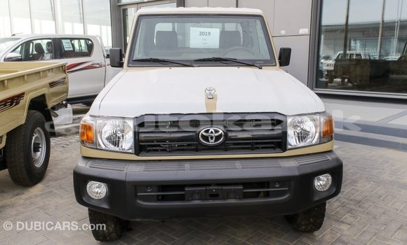 Buy Import Toyota Land Cruiser Beige Car in Import - Dubai in Akmecet Buy Import Toyota Land Cruiser Beige Car in Import - Dubai in Akmecet