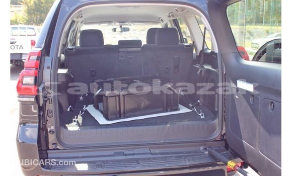 Buy Import Toyota Hilux Black Car in Import - Dubai in Akmecet Buy Import Toyota Hilux Black Car in Import - Dubai in Akmecet