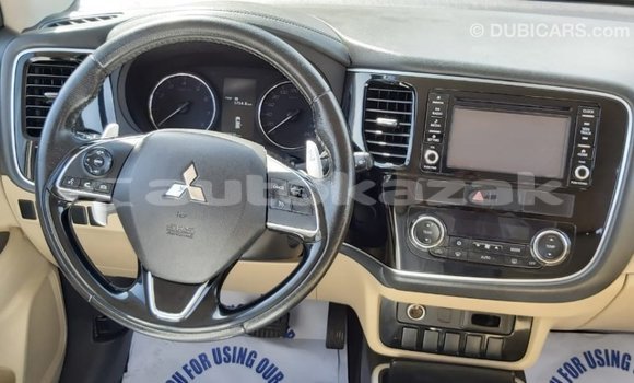 Buy Import Mitsubishi Outlander White Car in Import - Dubai in Akmecet Buy Import Mitsubishi Outlander White Car in Import - Dubai in Akmecet