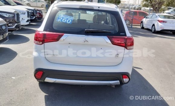 Buy Import Mitsubishi Outlander White Car in Import - Dubai in Akmecet Buy Import Mitsubishi Outlander White Car in Import - Dubai in Akmecet