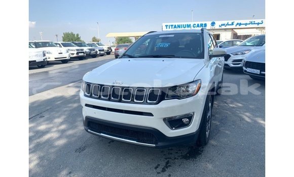 Buy Import Jeep Compass White Car in Import - Dubai in Akmecet