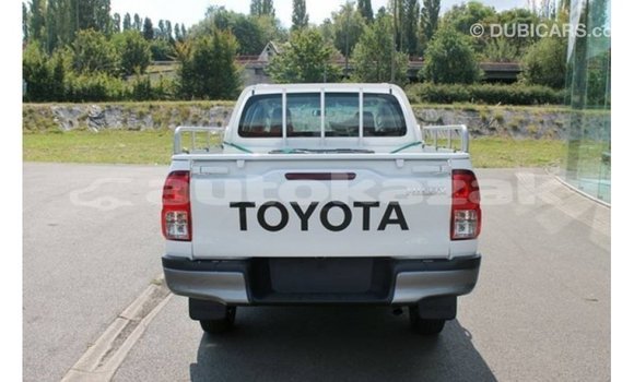 Buy Import Toyota Hilux White Car in Import - Dubai in Akmecet Buy Import Toyota Hilux White Car in Import - Dubai in Akmecet