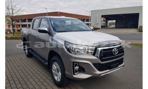 Buy Import Toyota Hilux Brown Car in Import - Dubai in Akmecet Buy Import Toyota Hilux Brown Car in Import - Dubai in Akmecet