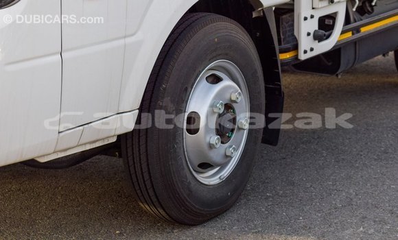 Buy Import Kia Carens White Car in Import - Dubai in Akmecet Buy Import Kia Carens White Car in Import - Dubai in Akmecet