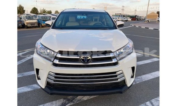 Buy Import Toyota Highlander White Car in Import - Dubai in Akmecet Buy Import Toyota Highlander White Car in Import - Dubai in Akmecet