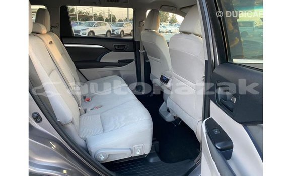 Buy Import Toyota Highlander White Car in Import - Dubai in Akmecet Buy Import Toyota Highlander White Car in Import - Dubai in Akmecet