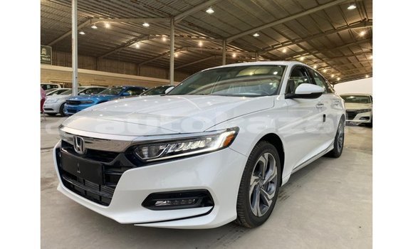 Buy Import Honda Accord White Car in Import - Dubai in Akmecet