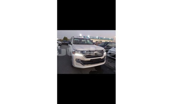 Buy Import Toyota Land Cruiser White Car in Import - Dubai in Akmecet Buy Import Toyota Land Cruiser White Car in Import - Dubai in Akmecet