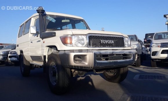 Buy Import Toyota Land Cruiser White Car in Import - Dubai in Akmecet Buy Import Toyota Land Cruiser White Car in Import - Dubai in Akmecet