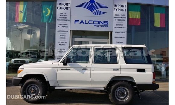 Buy Import Toyota Land Cruiser White Car in Import - Dubai in Akmecet Buy Import Toyota Land Cruiser White Car in Import - Dubai in Akmecet