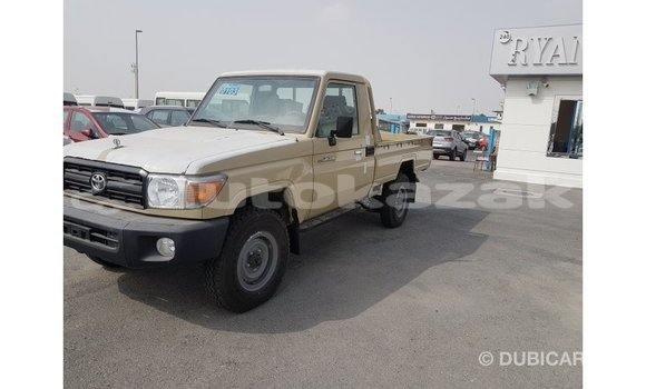 Buy Import Toyota Land Cruiser Beige Car in Import - Dubai in Akmecet Buy Import Toyota Land Cruiser Beige Car in Import - Dubai in Akmecet