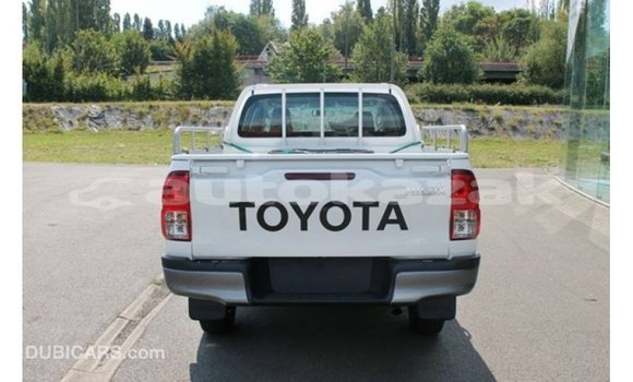 Buy Import Toyota Hilux White Car in Import - Dubai in Akmecet Buy Import Toyota Hilux White Car in Import - Dubai in Akmecet