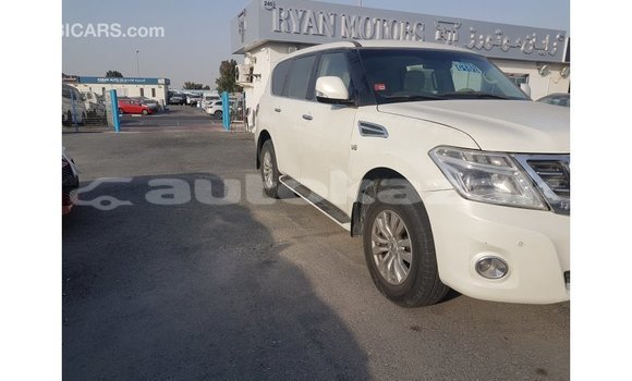 Buy Import Nissan Patrol White Car in Import - Dubai in Akmecet Buy Import Nissan Patrol White Car in Import - Dubai in Akmecet