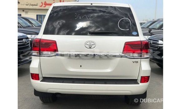 Buy Import Toyota Land Cruiser White Car in Import - Dubai in Akmecet Buy Import Toyota Land Cruiser White Car in Import - Dubai in Akmecet