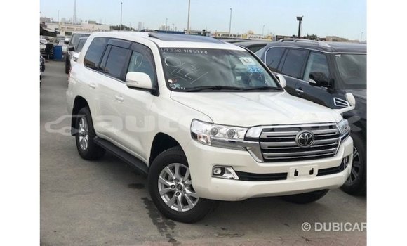 Buy Import Toyota Land Cruiser White Car in Import - Dubai in Akmecet Buy Import Toyota Land Cruiser White Car in Import - Dubai in Akmecet