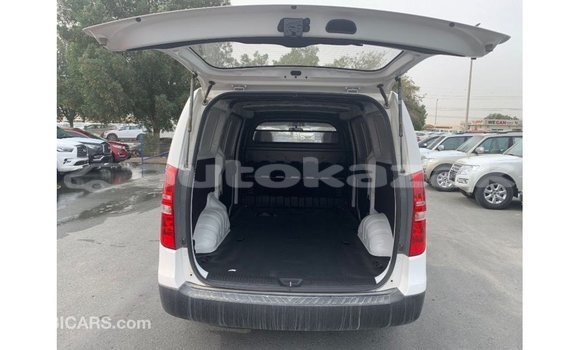 Buy Import Hyundai Cargo White Car in Import - Dubai in Akmecet Buy Import Hyundai Cargo White Car in Import - Dubai in Akmecet