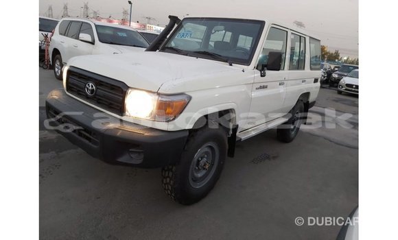 Buy Import Toyota Land Cruiser White Car in Import - Dubai in Akmecet Buy Import Toyota Land Cruiser White Car in Import - Dubai in Akmecet