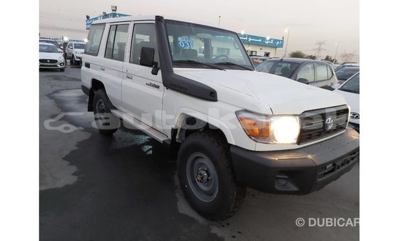 Buy Import Toyota Land Cruiser White Car in Import - Dubai in Akmecet Buy Import Toyota Land Cruiser White Car in Import - Dubai in Akmecet