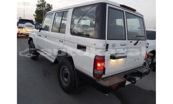 Buy Import Toyota Land Cruiser White Car in Import - Dubai in Akmecet Buy Import Toyota Land Cruiser White Car in Import - Dubai in Akmecet