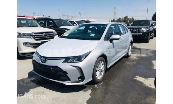 Buy Import Toyota Corolla White Car in Import - Dubai in Akmecet Buy Import Toyota Corolla White Car in Import - Dubai in Akmecet