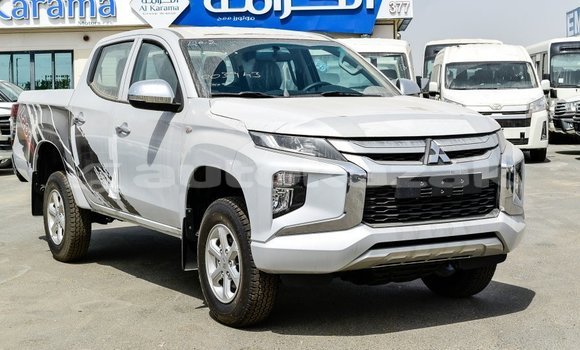Buy Import Mitsubishi L200 White Car in Import - Dubai in Akmecet Buy Import Mitsubishi L200 White Car in Import - Dubai in Akmecet