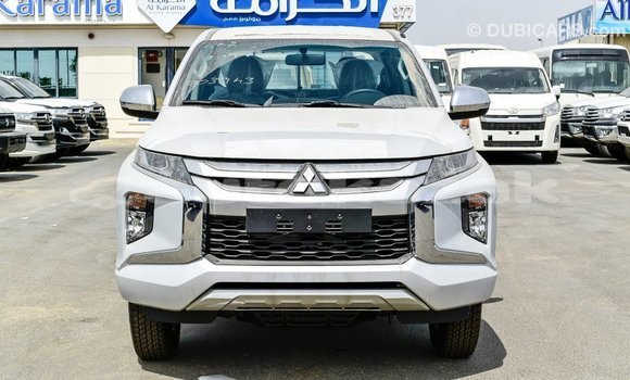 Buy Import Mitsubishi L200 White Car in Import - Dubai in Akmecet Buy Import Mitsubishi L200 White Car in Import - Dubai in Akmecet